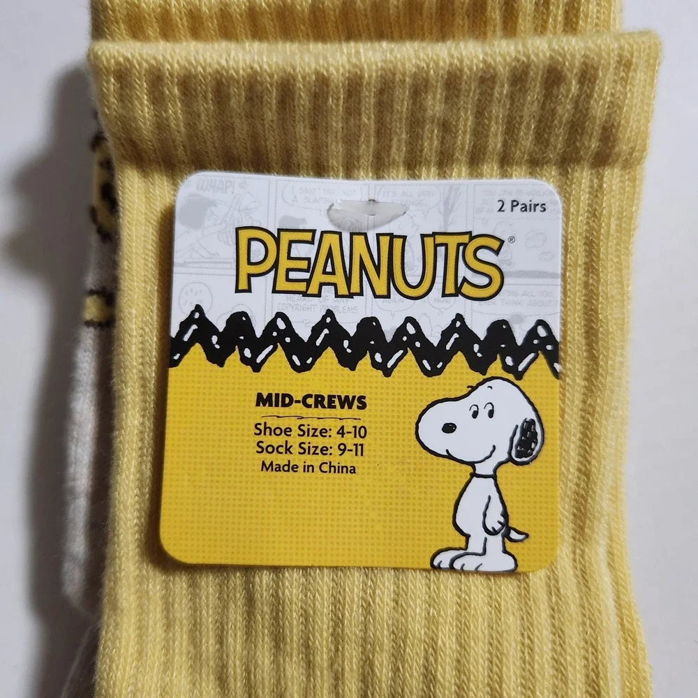 Peanuts Snoopy & Woodstock Socks 2-Pair‎ Pack Mid-Crew Shoe Size 4-10 NWT